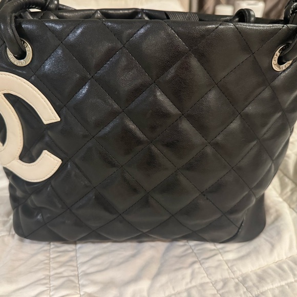 CHANEL Handbags - Authentic Chanel Vintage Quilted Logo Medium Tote in black leather